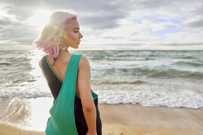 Adults wearable towel in colour Jade Sport